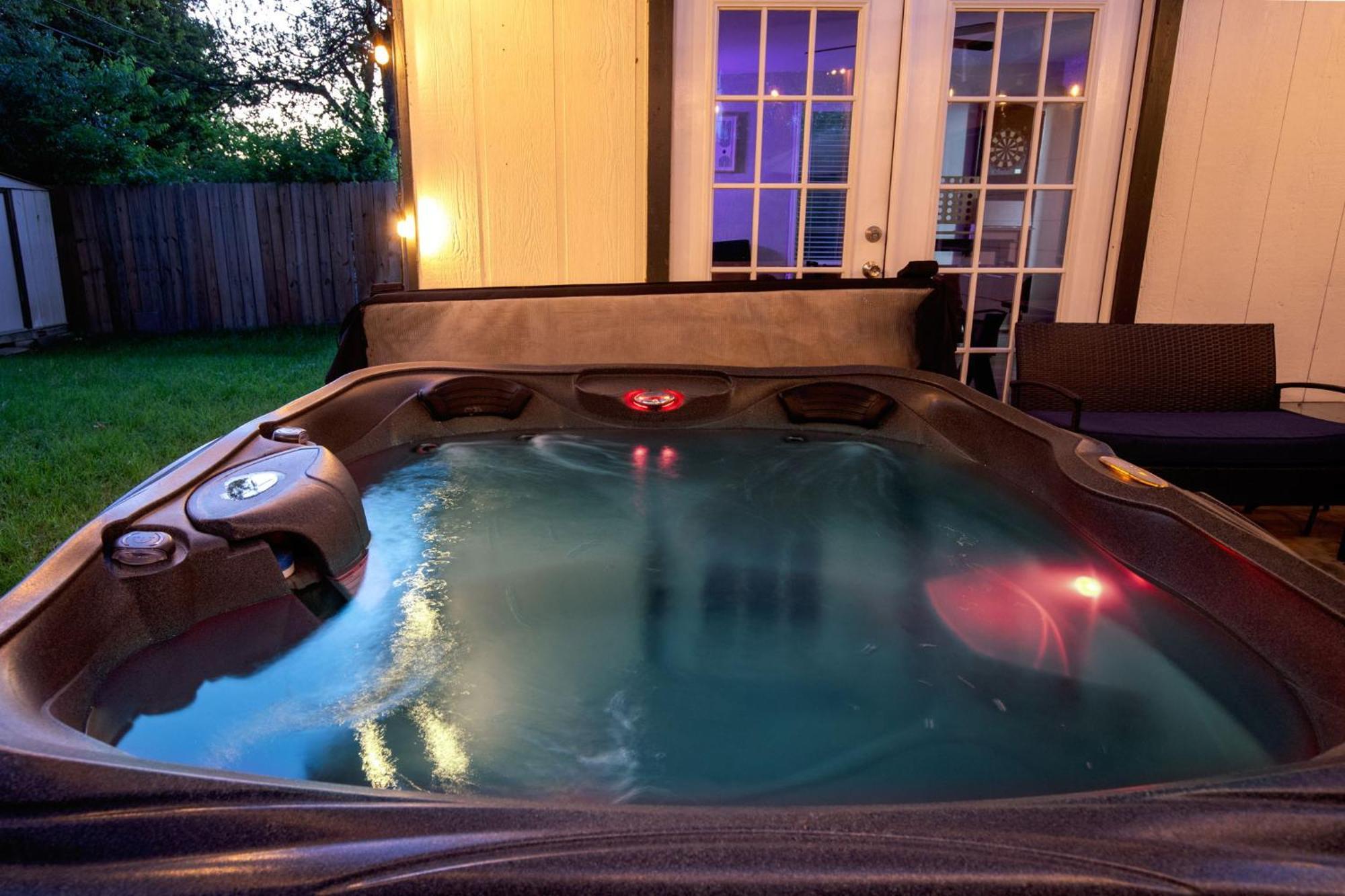 Cozy 3 Bedroom With Hot Tub 2 Min Away From Lackland San Antonio Eksteriør bilde